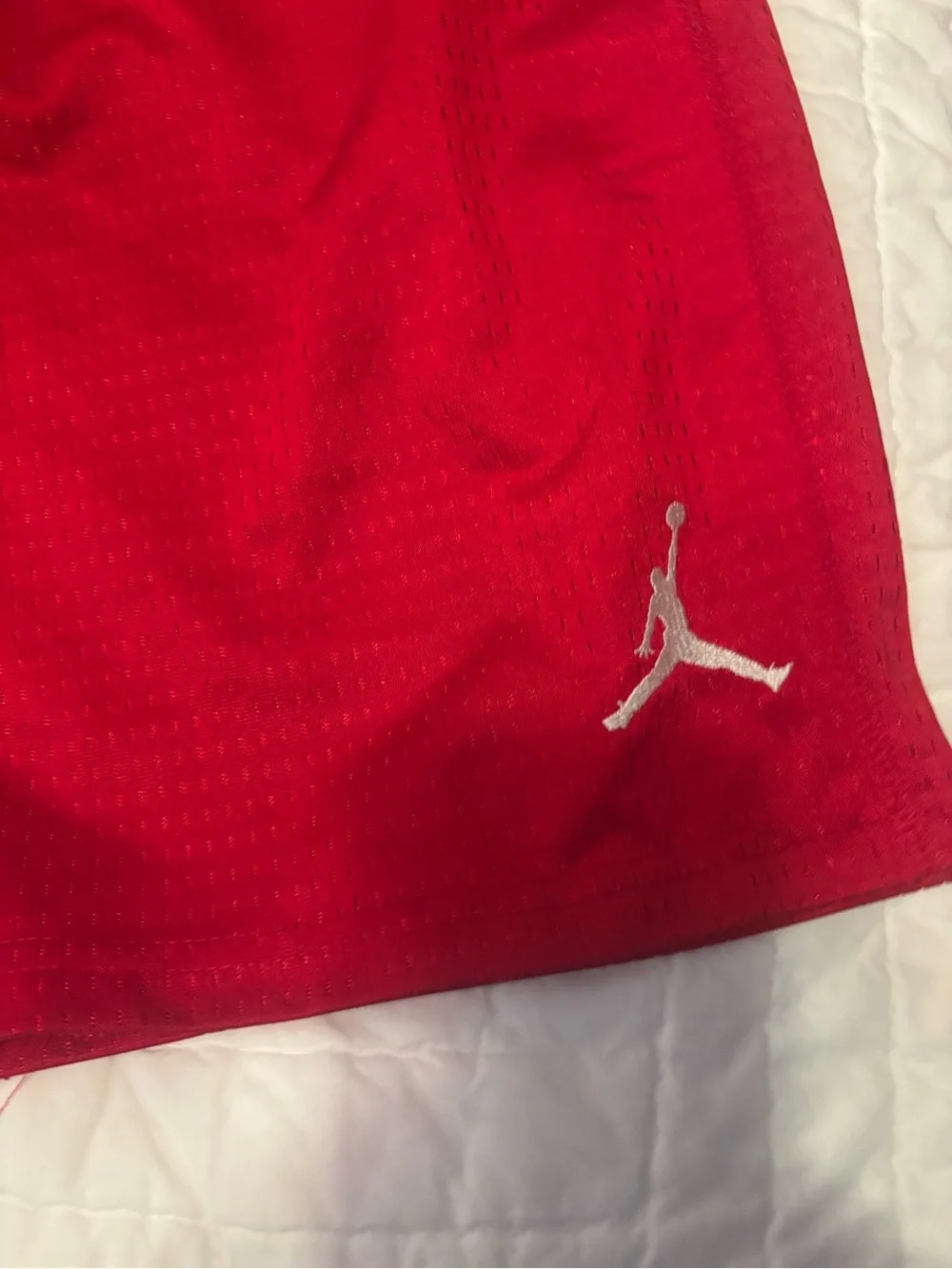 Jordan Boy’s Red Mesh Athletic Basketball Shorts with White Jumpman size L
